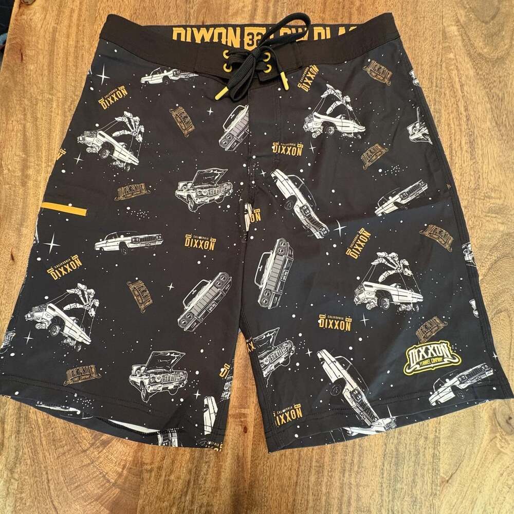 Dixxon Shorts Mens 32 Black Space Car Print Boardshorts Swim Trunks Drawstring